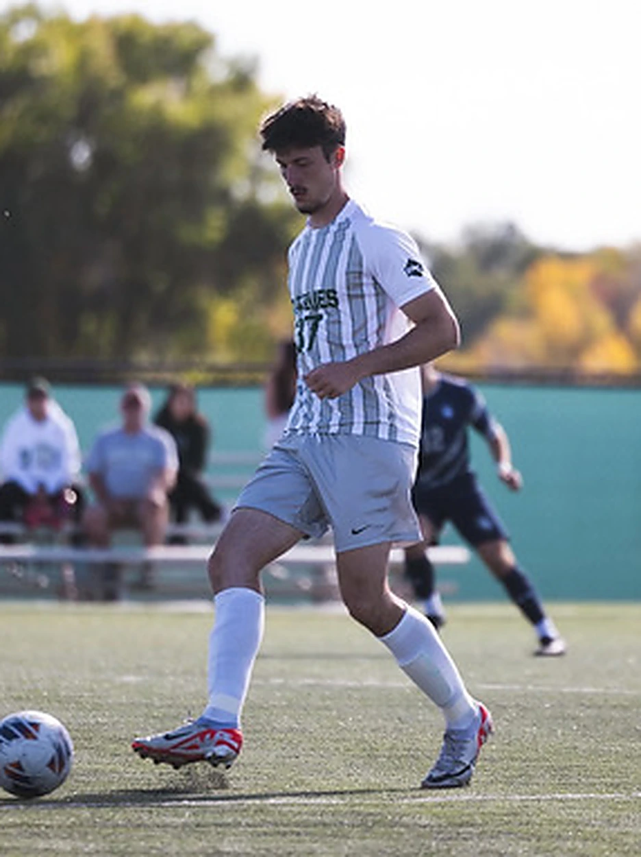 Francesco Boscolo signed professionally to Juventus Canberra, Australia